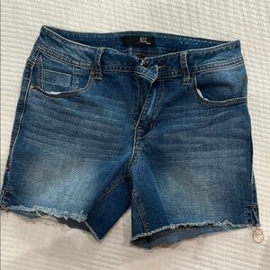 Women's 1822 Blue Denim Shorts